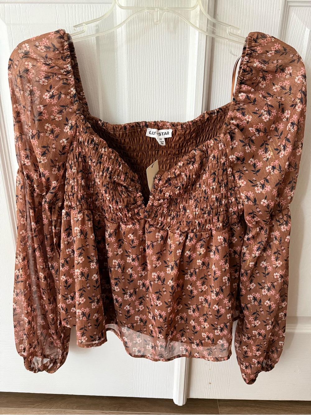Francesca's Collections rust floral smocked puff sleeve blouse - Picture 4 of 6